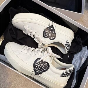 Givenchy White Leather Low-Top Sneakers with Black Graphic